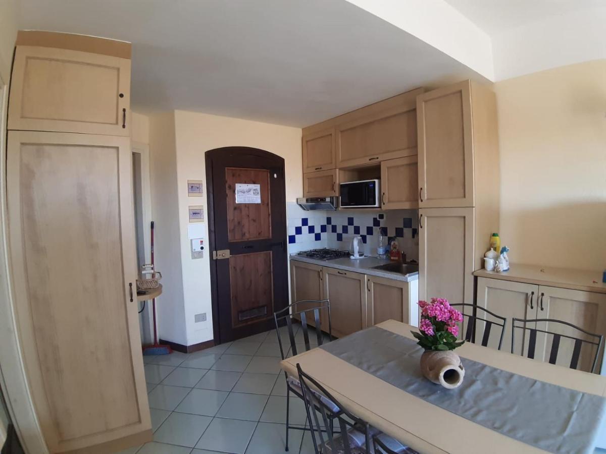 Appartamento Panoramico Calarossa Sardegna Ізола-Росса Екстер'єр фото
