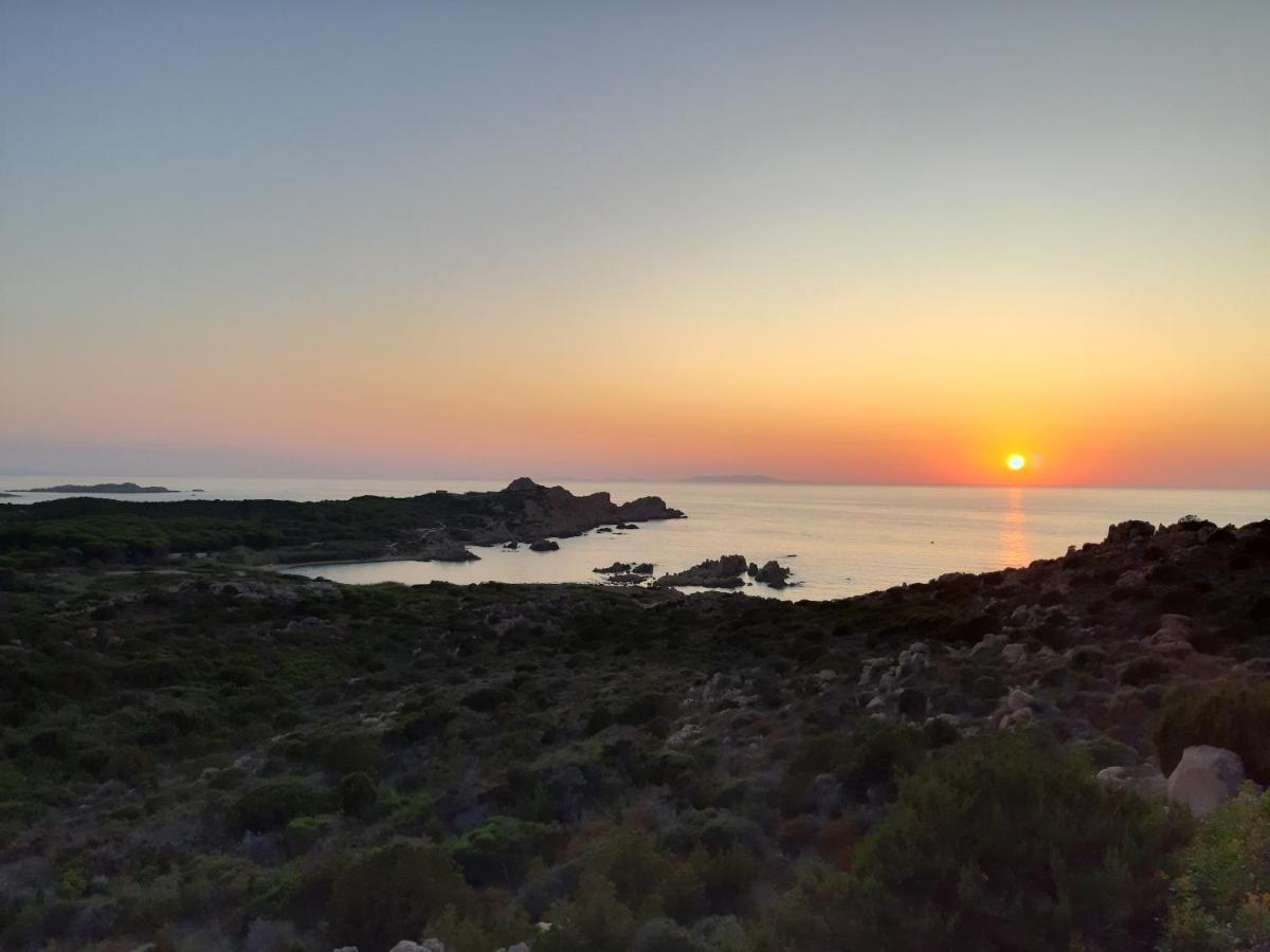 Appartamento Panoramico Calarossa Sardegna Ізола-Росса Екстер'єр фото