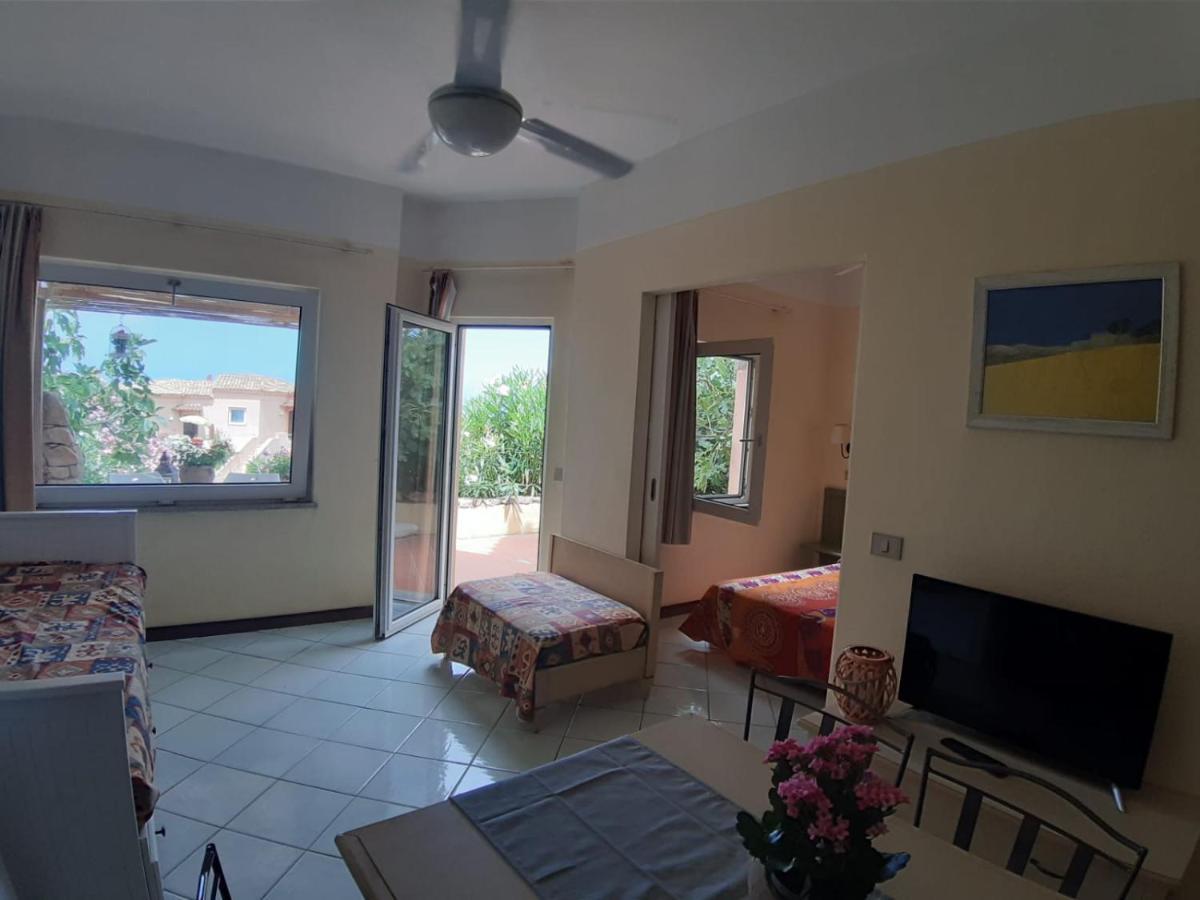 Appartamento Panoramico Calarossa Sardegna Ізола-Росса Екстер'єр фото