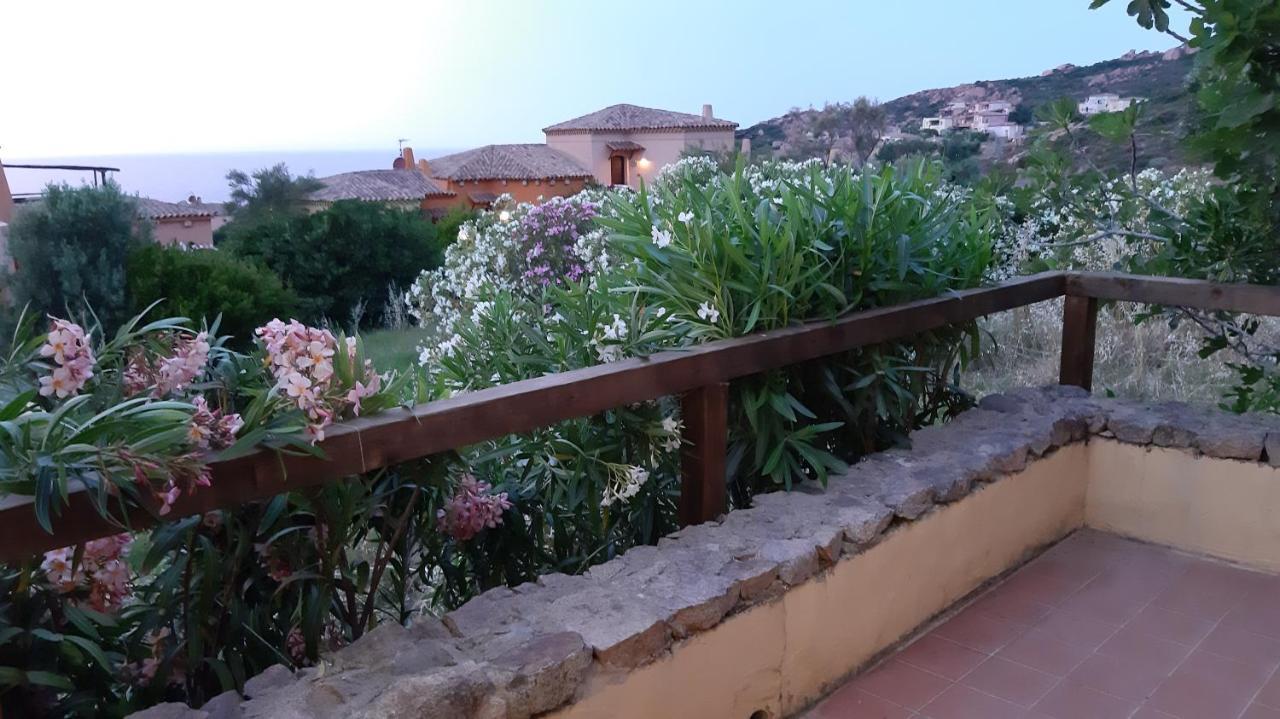 Appartamento Panoramico Calarossa Sardegna Ізола-Росса Екстер'єр фото