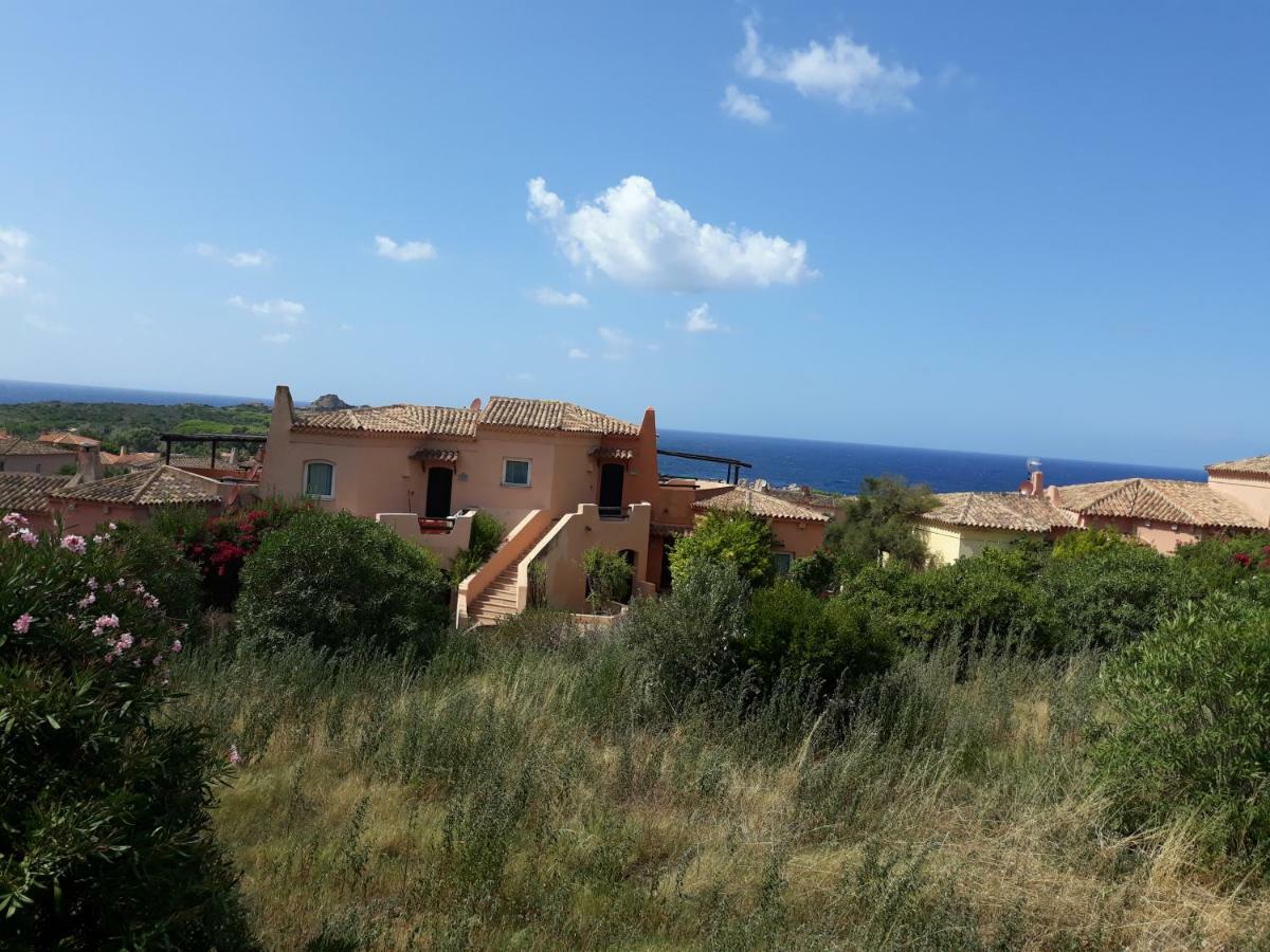 Appartamento Panoramico Calarossa Sardegna Ізола-Росса Екстер'єр фото